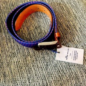 Peter Millar leather and canvas belt. Blue with pink skull print